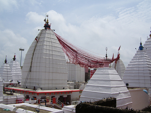 onkardkhandalikar, CC BY-SA 4.0 <https://creativecommons.org/licenses/by-sa/4.0>, via Wikimedia Commons - Jyotirlinga