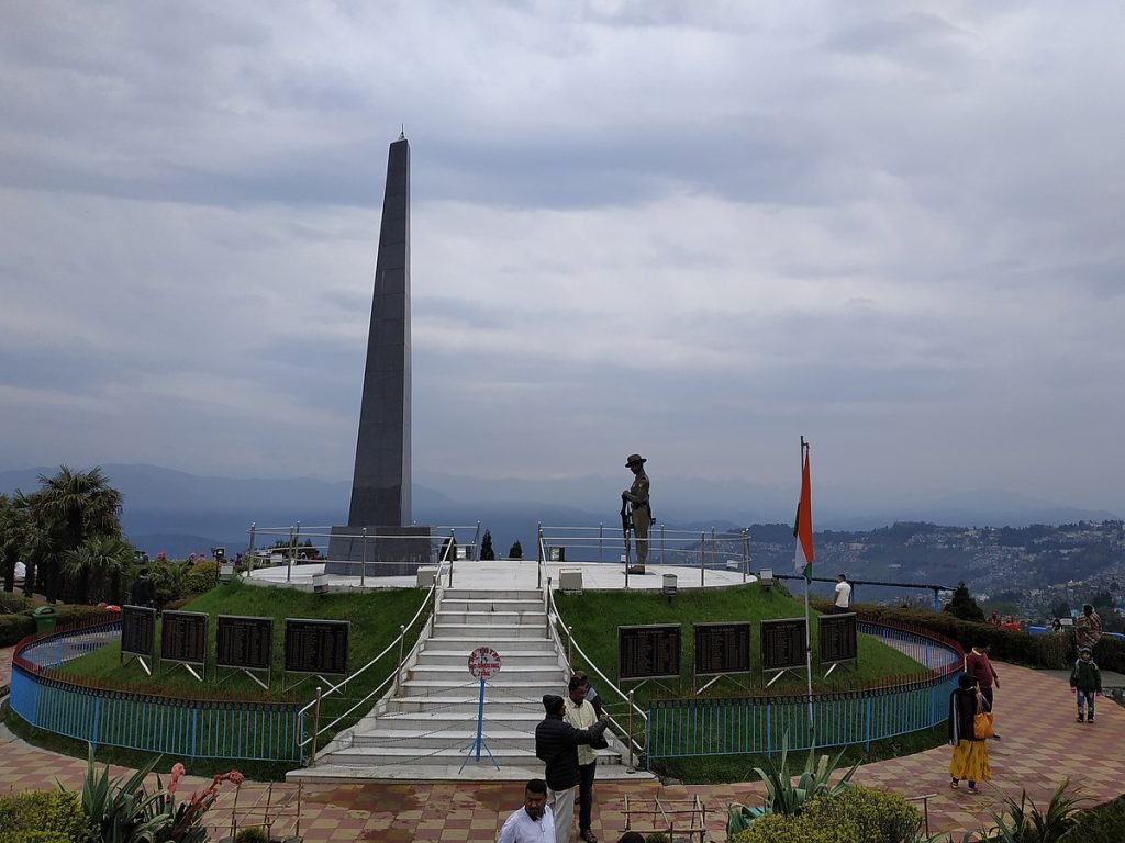 ANKAN, CC BY-SA 4.0 <https://creativecommons.org/licenses/by-sa/4.0>, via Wikimedia Commons - Darjeeling Travel Guide