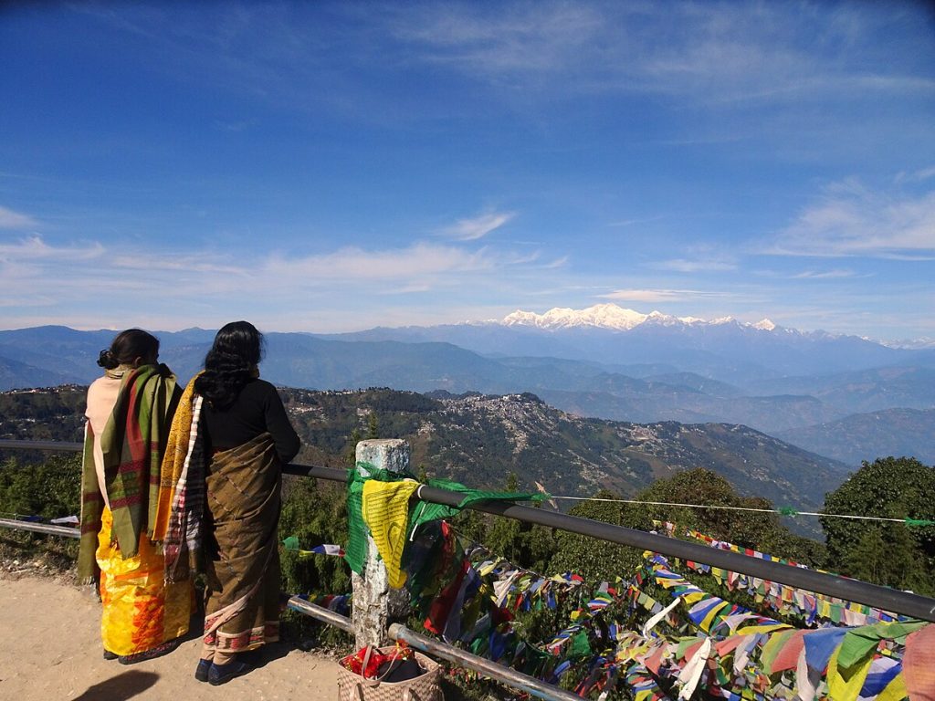 DaLoetz, CC BY 4.0 <https://creativecommons.org/licenses/by/4.0>, via Wikimedia Commons - Darjeeling Travel Guide
