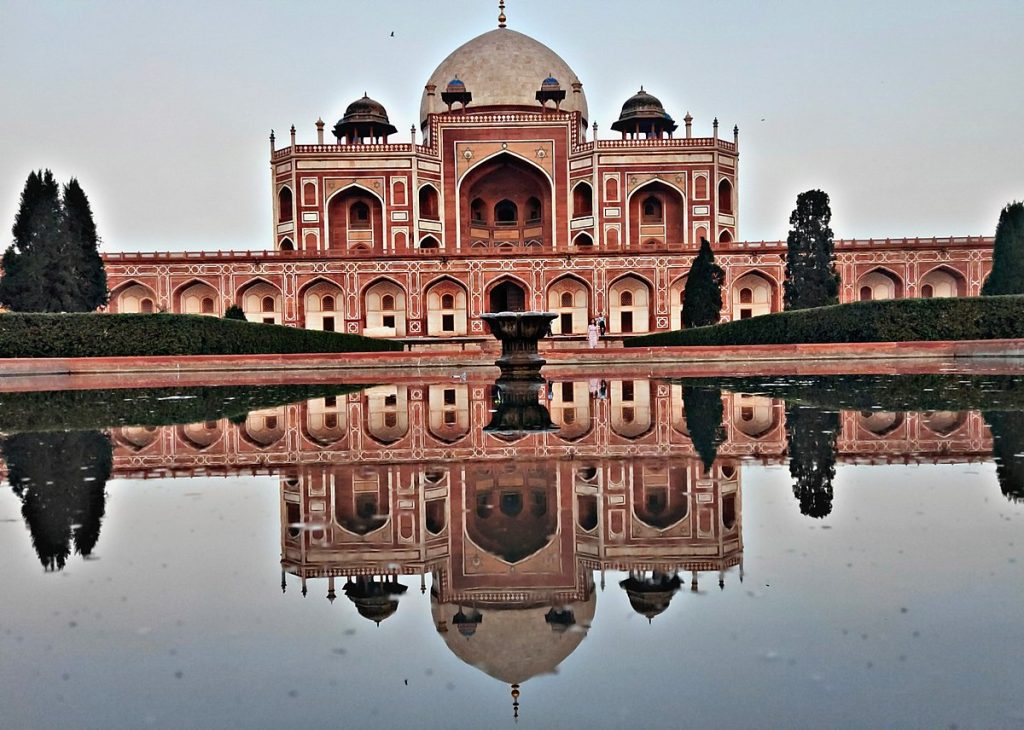 Yashasvi Sangwan, CC BY-SA 4.0 <https://creativecommons.org/licenses/by-sa/4.0>, via Wikimedia Commons - Historical Monuments in Delhi